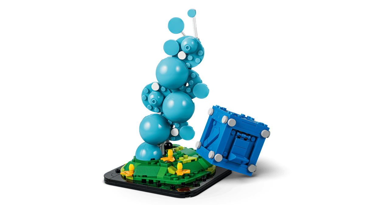 lego sculpture, blue bubbles, blue bubbles