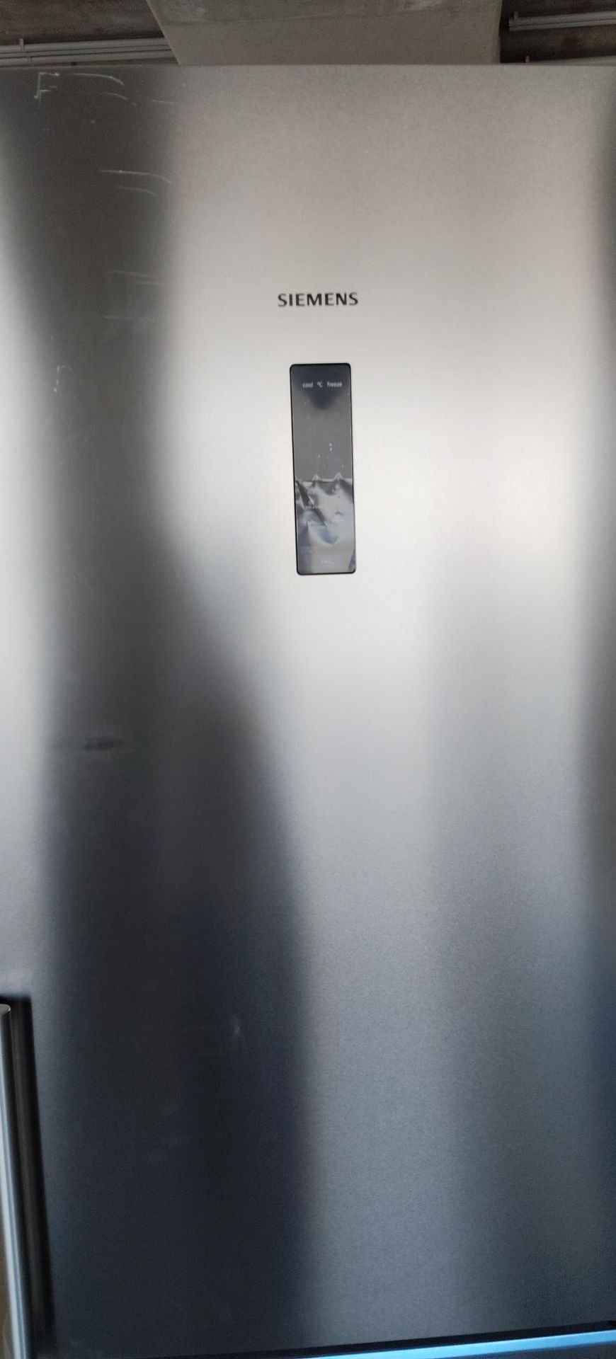 refrigerator, Siemens, Edelstahl, silber, Wasserspender