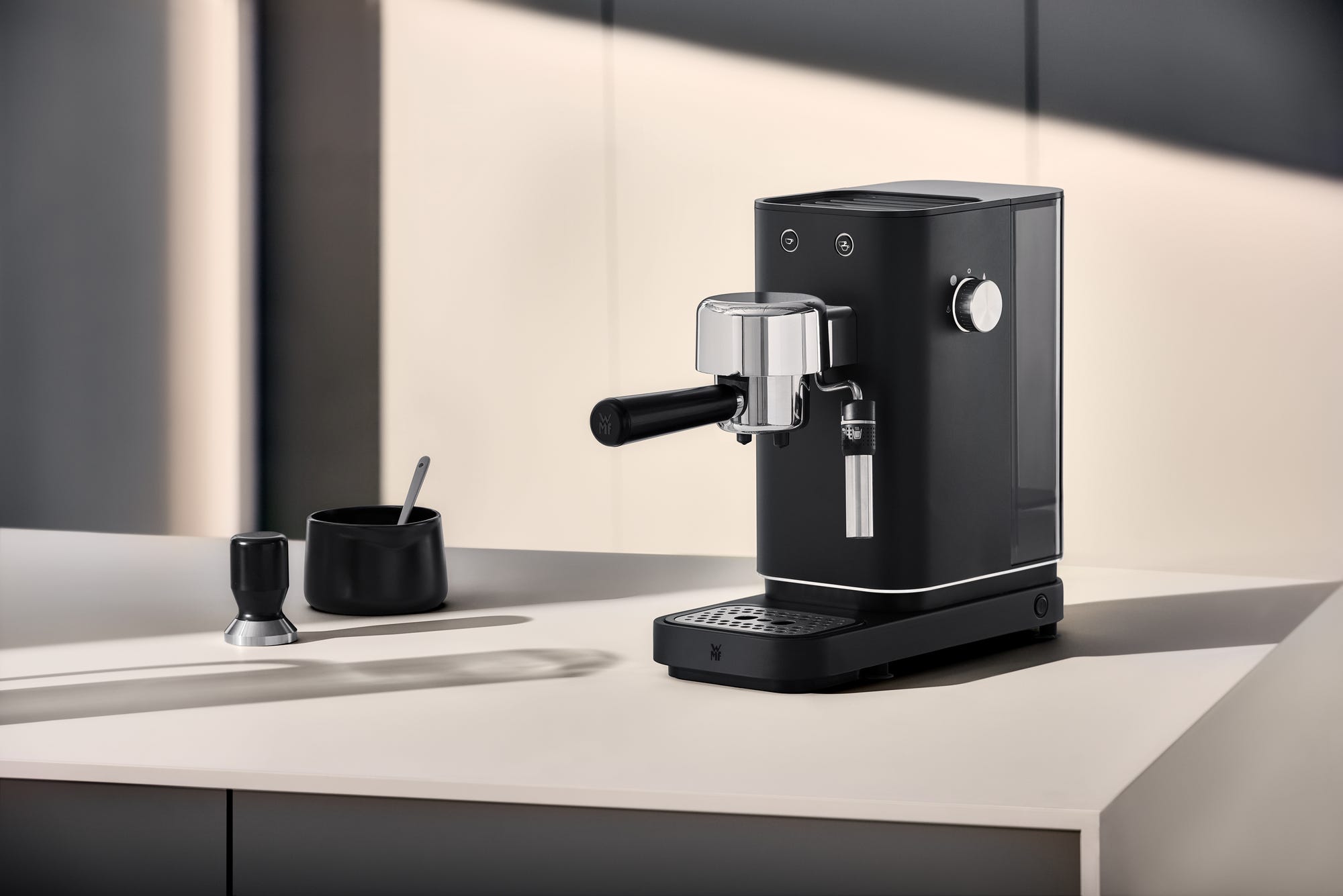 Lumero Espresso Deep Black