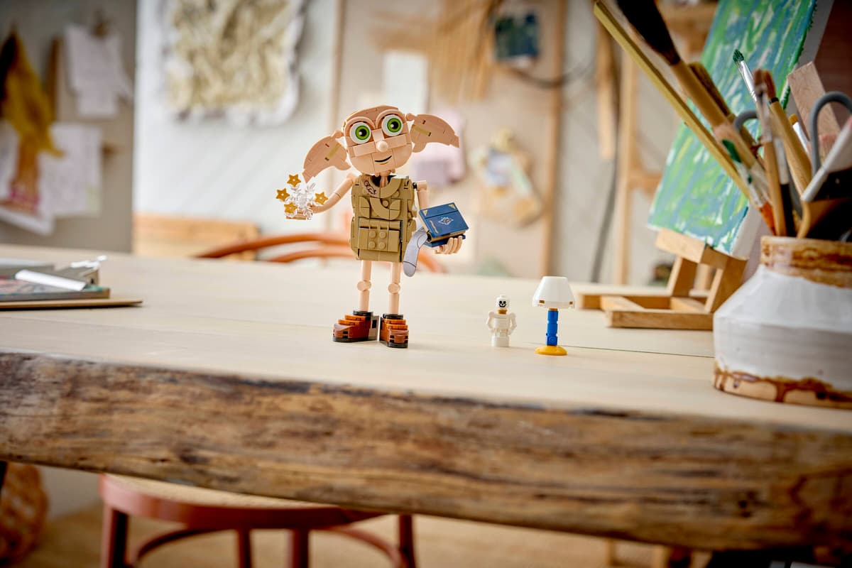 lego-Figur, Robot-Figur, Miniaturfigur, Arbeitsplatz, Schreibtisch-Szene