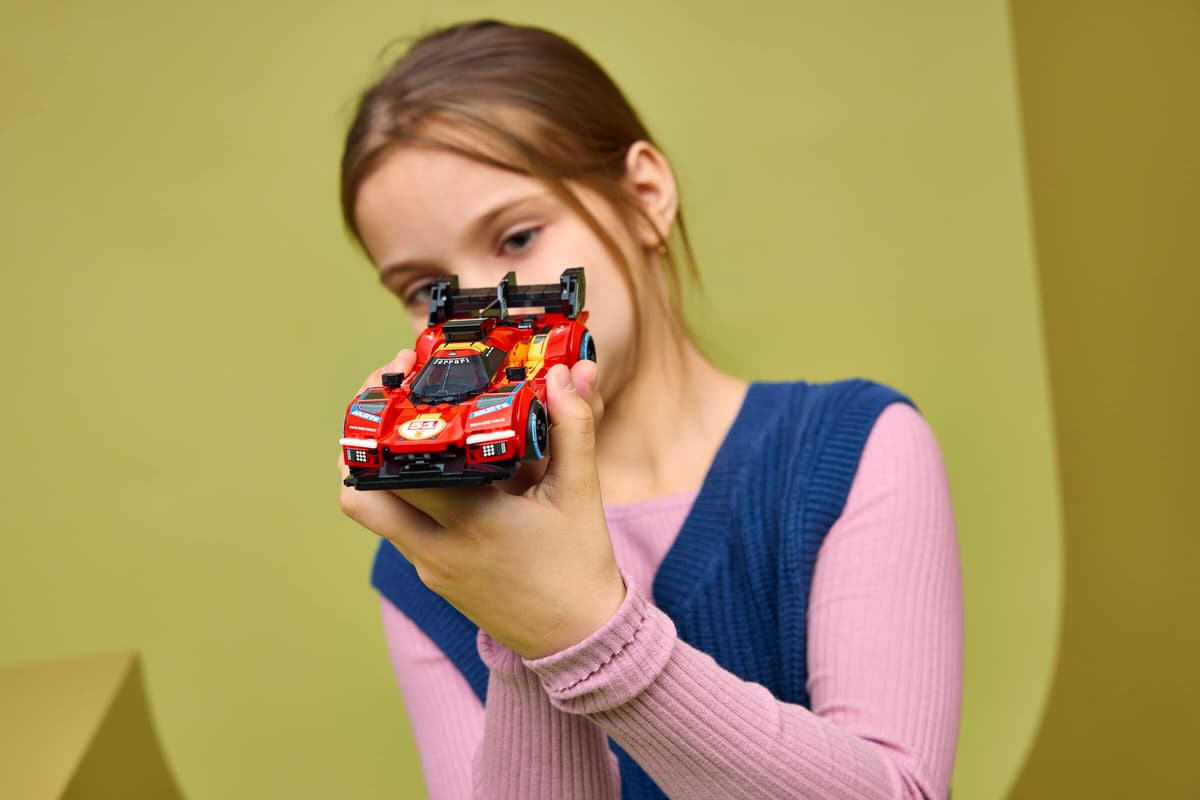 Spielzeugauto, Rotes Auto, Modellauto, Kinder Spielzeug, Auto-Modell