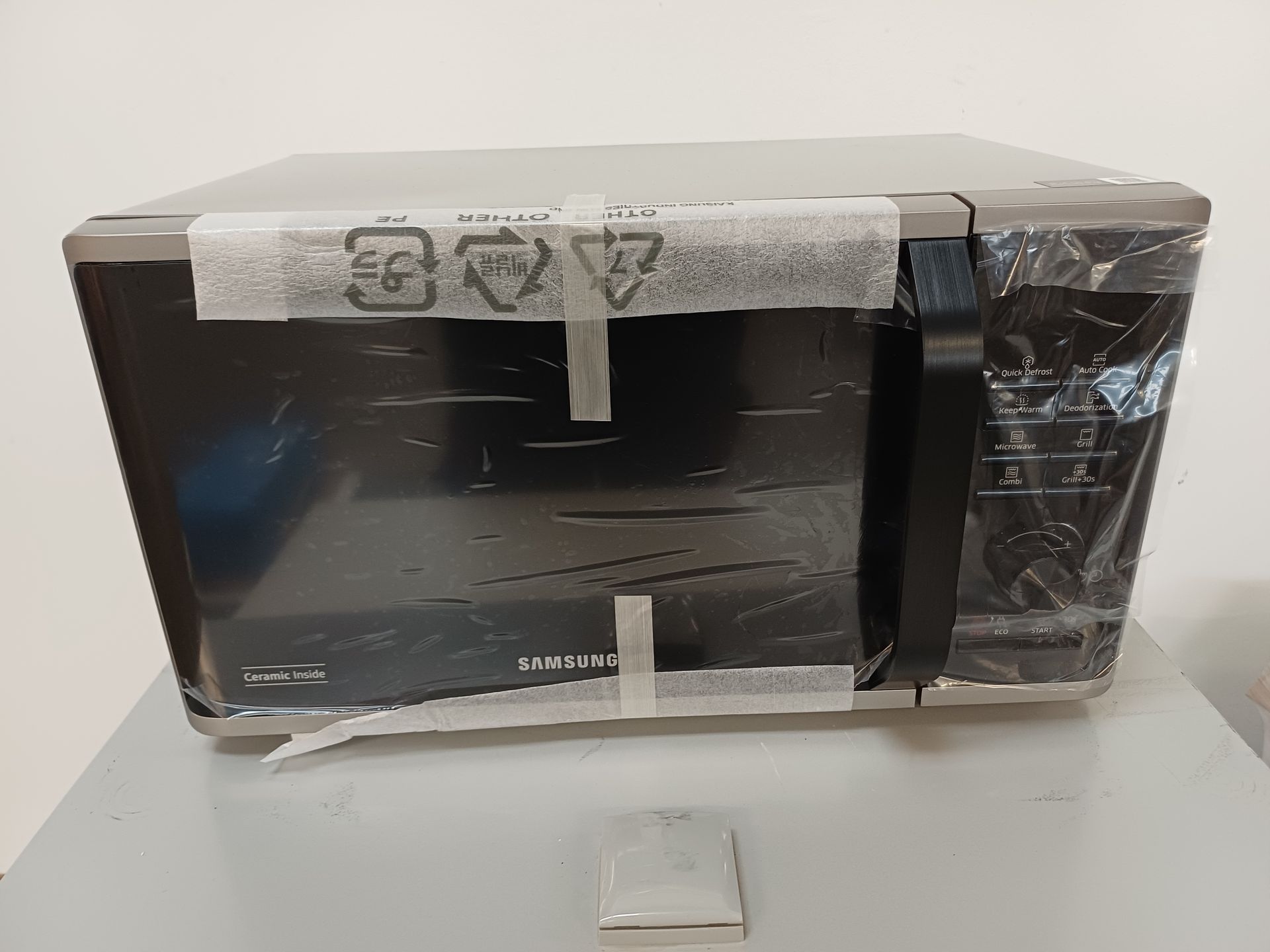 Kiste, Computerausrüstung, Mobiliar, Tabelle