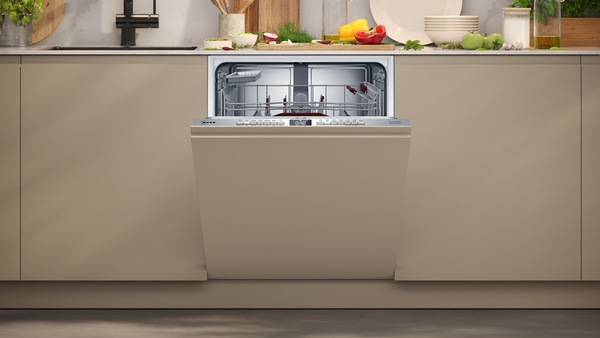 Gerät, Geschirrspülmaschine, Elektrisches Gerät, Pflanze