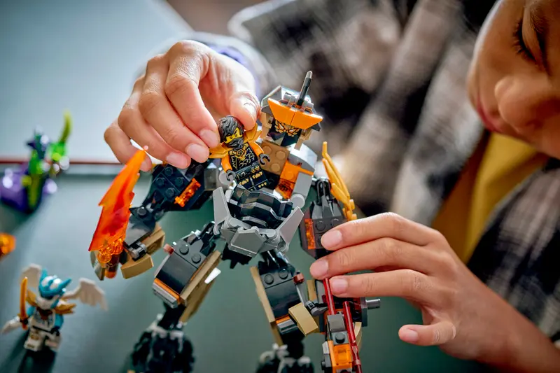 Coles Action-Mech und Drachen-Zane