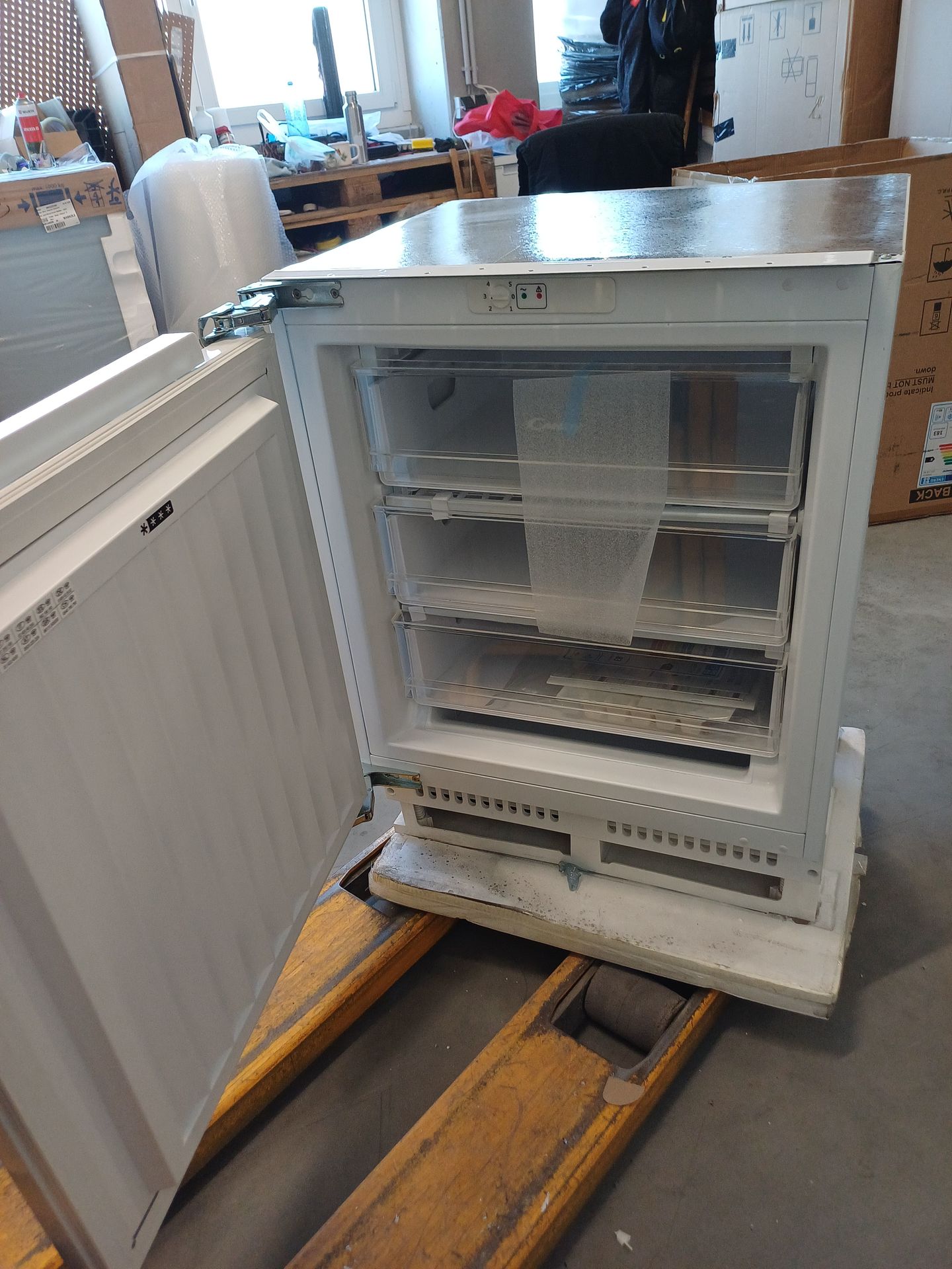 Kühlschrank, Gefrierfach, Einbaugerät, weiß, Schubladen