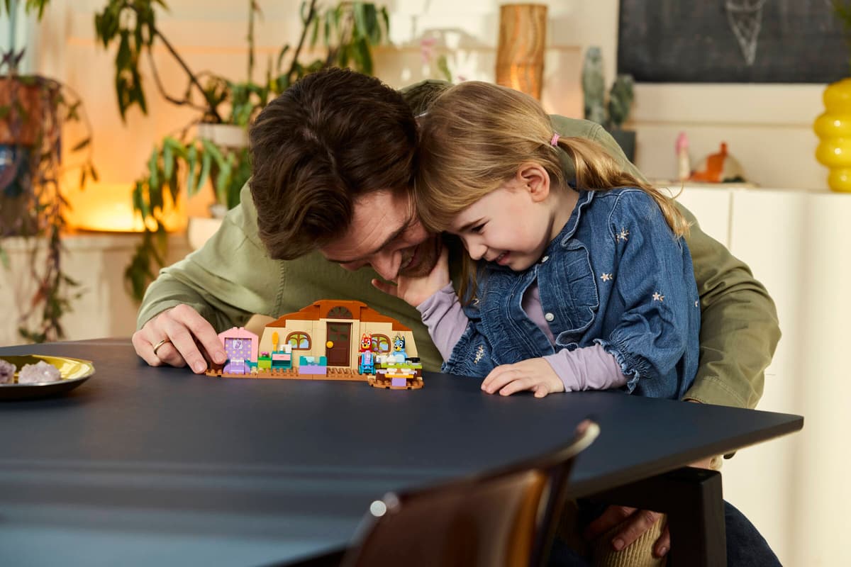 Lego Spielset, Kleiner Junge, Mädchen, Haustafel, Hausbauspielzeug
