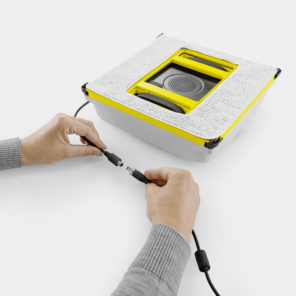 elektronisches Zubehör, Kabelanschluss, Stecker, transparente Abdeckung, gelber Rahmen